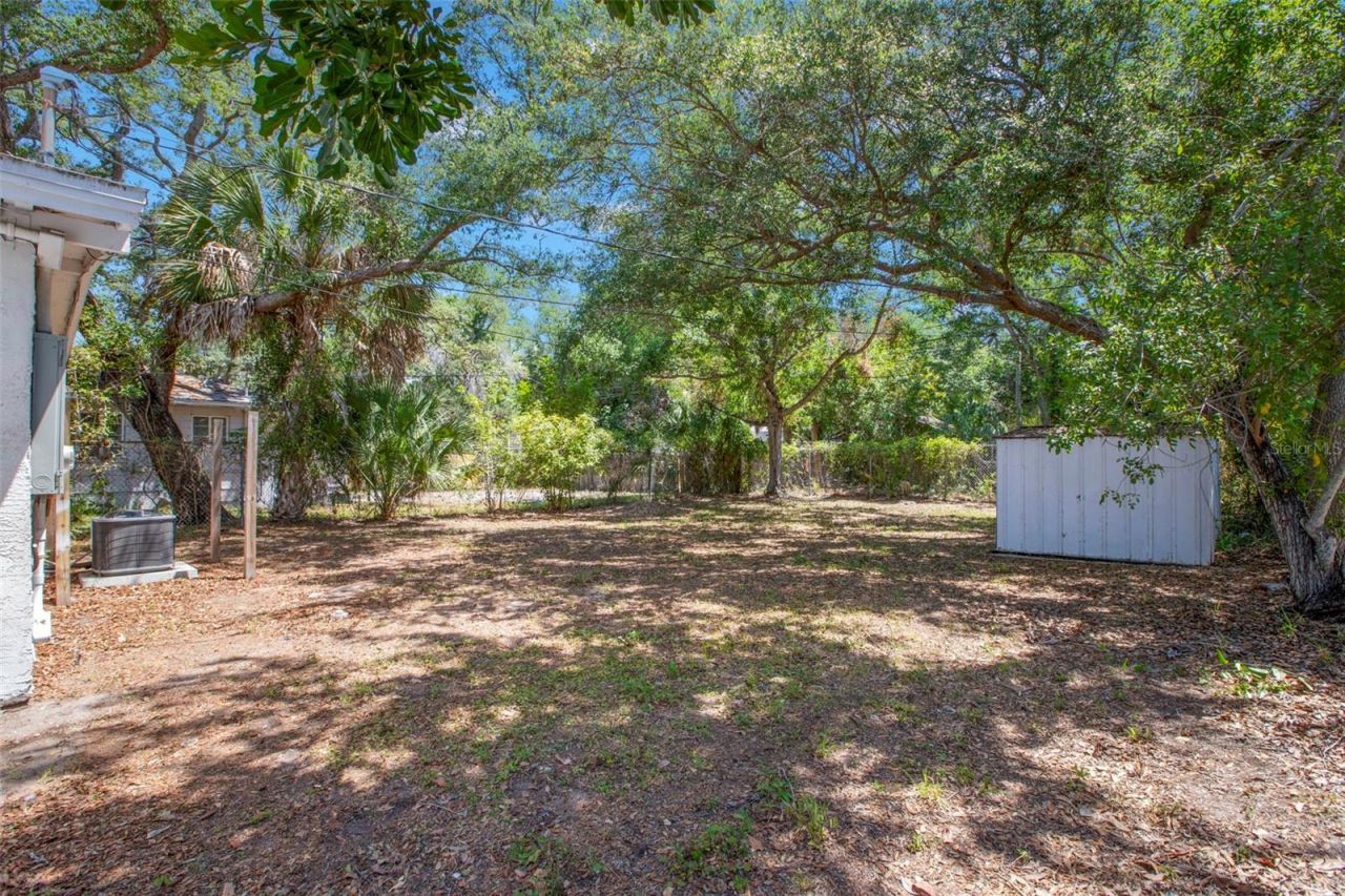 2356 Kingston Street S, Saint Petersburg, FL 33711 Photo
