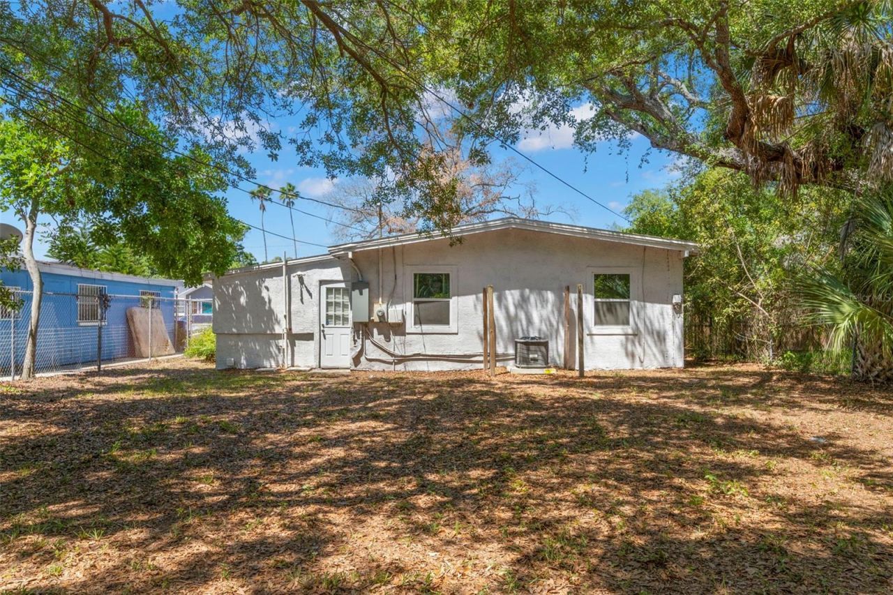 2356 Kingston Street S, Saint Petersburg, FL 33711 Photo