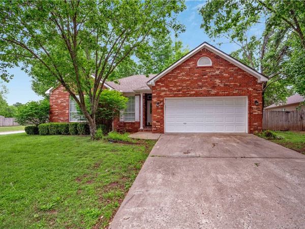 3021 Birch Place , Springdale, AR 72762