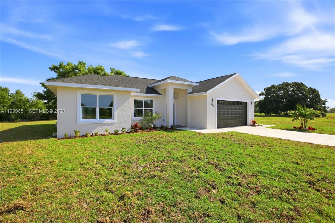 1313 Blue Heron Drive , Sebring, FL 33876 Photo