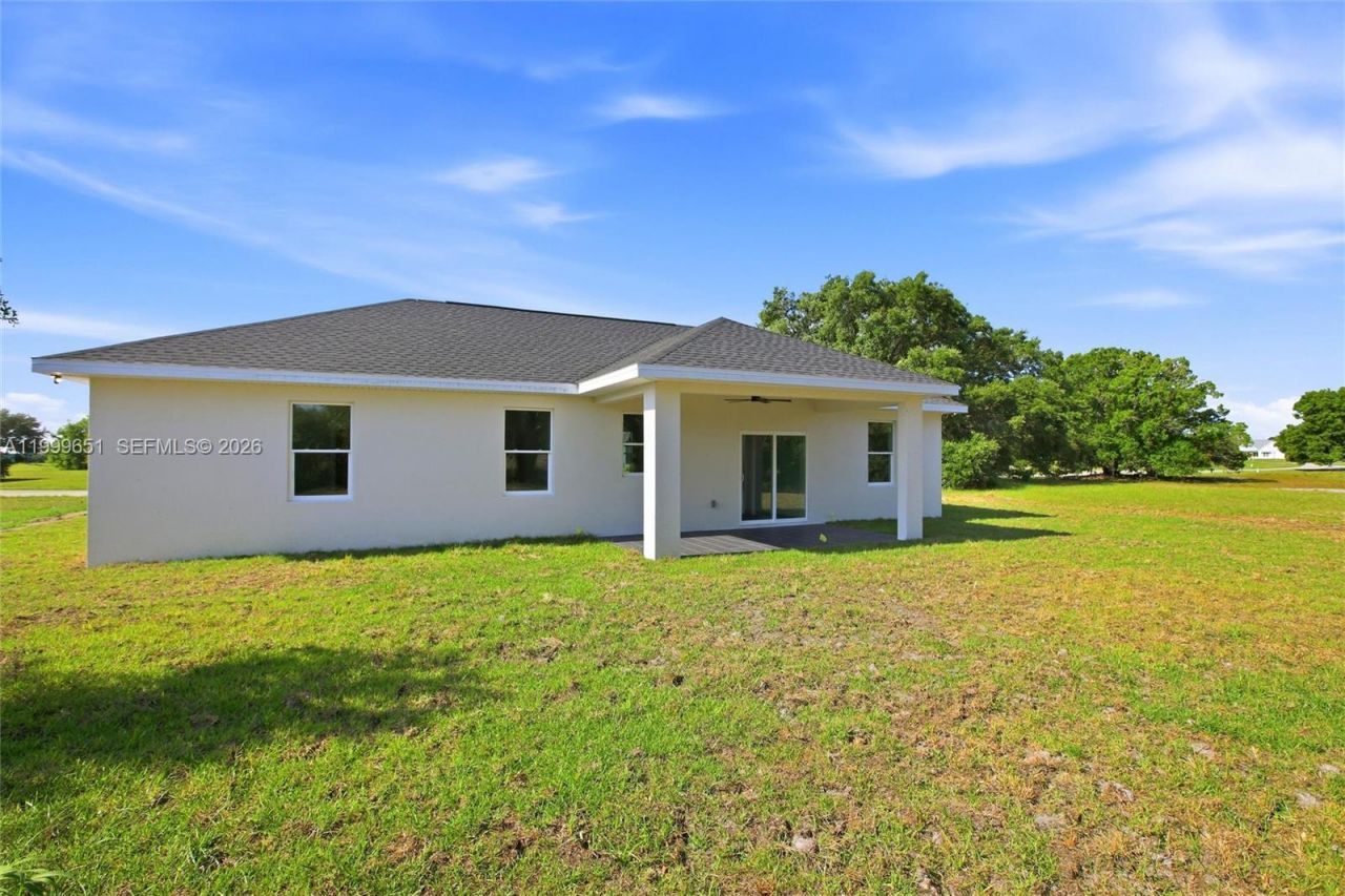 1313 Blue Heron Drive , Sebring, FL 33876 Photo