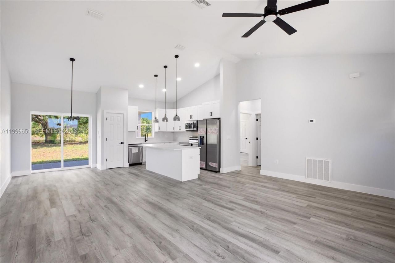 1313 Blue Heron Drive , Sebring, FL 33876 Photo