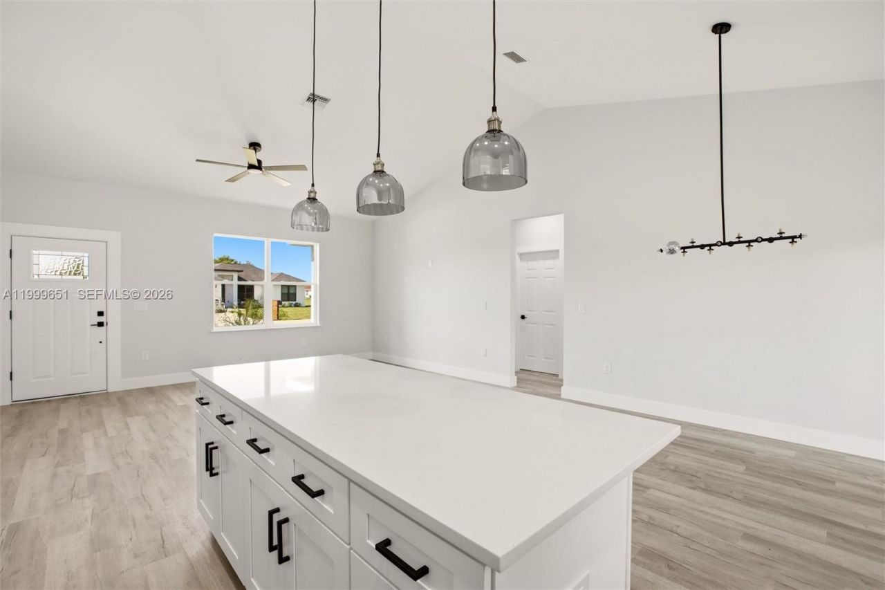 1313 Blue Heron Drive , Sebring, FL 33876 Photo