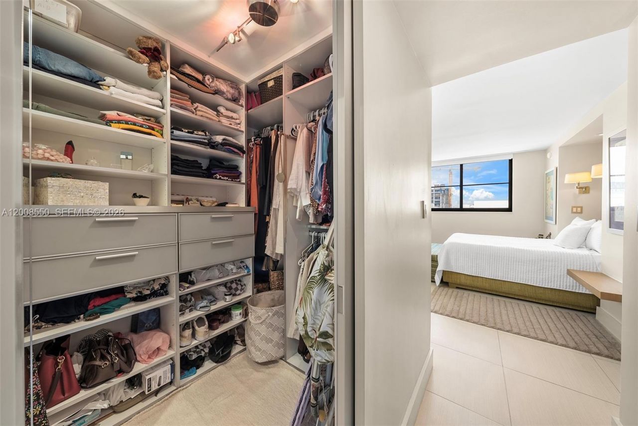 1775 Washington Ave , Unit 8F, Miami Beach, FL 33139 Photo