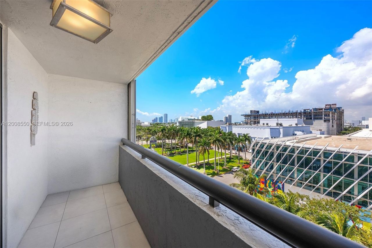 1775 Washington Ave , Unit 8F, Miami Beach, FL 33139 Photo
