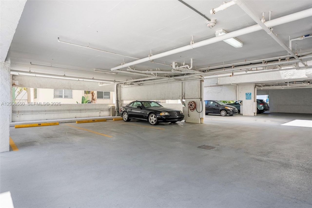 1775 Washington Ave , Unit 8F, Miami Beach, FL 33139 Photo