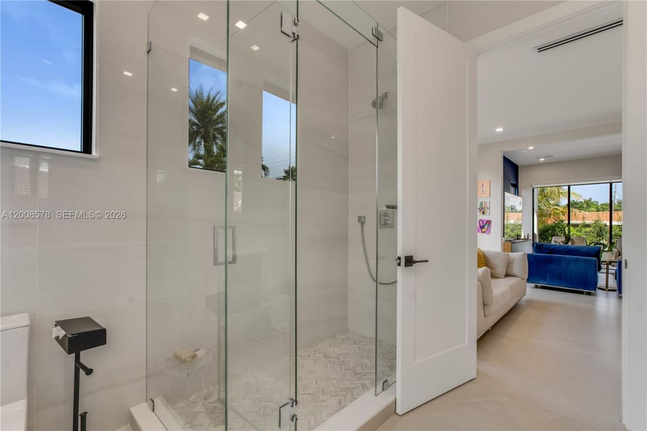 8826 Froude Ave , Surfside, FL 33154 Photo