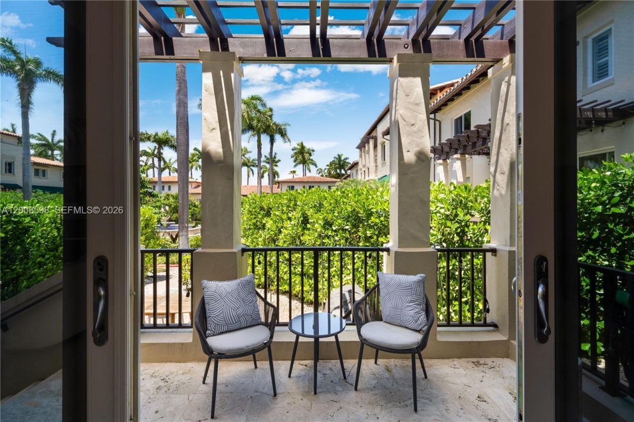 13636 Deering Bay Dr, Coral Gables, FL 33158 Photo