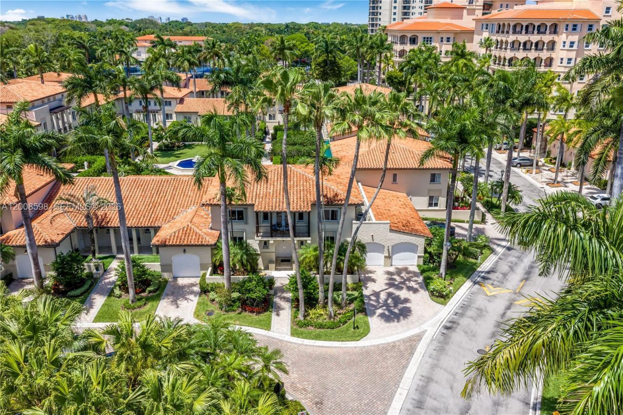 13636 Deering Bay Dr, Coral Gables, FL 33158 Photo