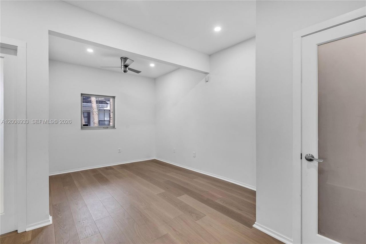 1600 Michigan Ave , Unit 2, Miami Beach, FL 33139 Photo