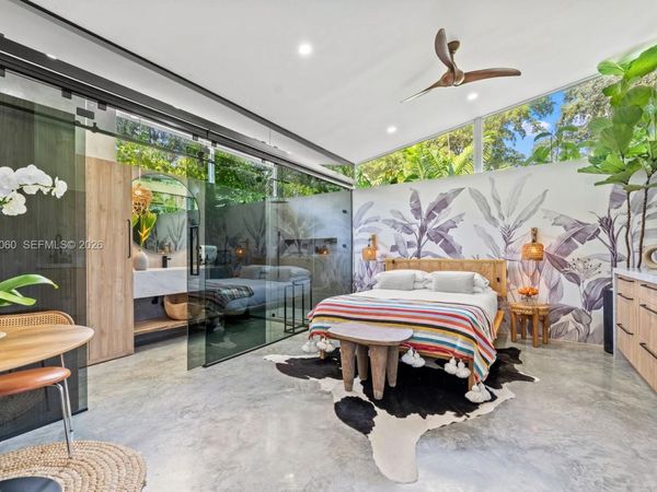 468 NE 90th St , Unit 2, El Portal, FL 33138