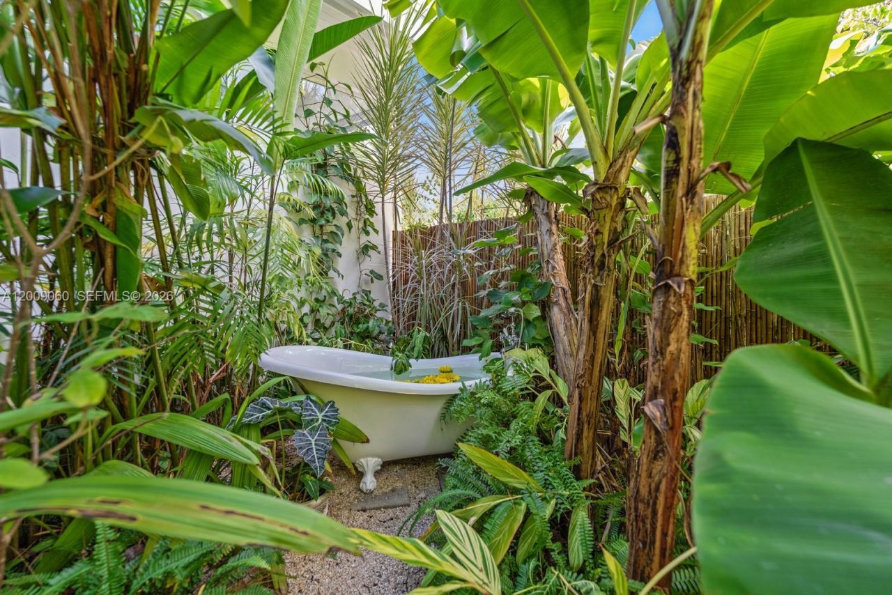 468 NE 90th St, Unit 2, El Portal, FL 33138 Photo