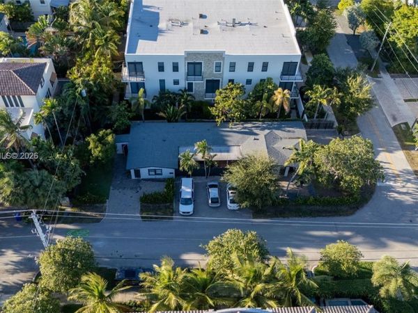 1615 NE 9TH ST , Fort Lauderdale, FL 33304