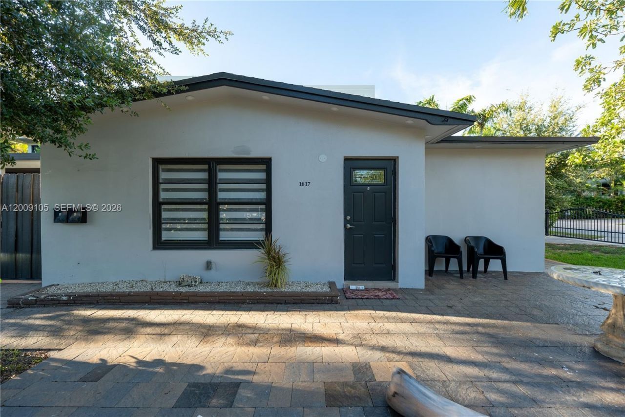 1615 NE 9th St , Fort Lauderdale, FL 33304 Photo