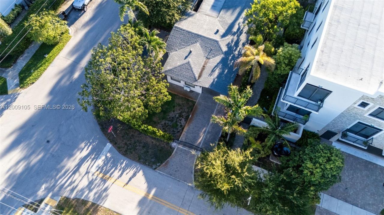 1615 NE 9th St , Fort Lauderdale, FL 33304 Photo