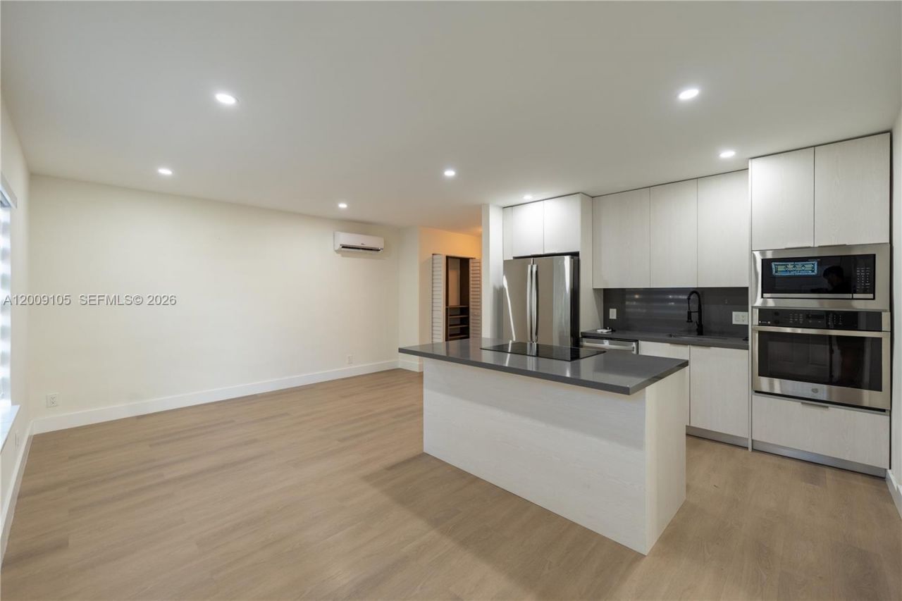 1615 NE 9th St , Fort Lauderdale, FL 33304 Photo