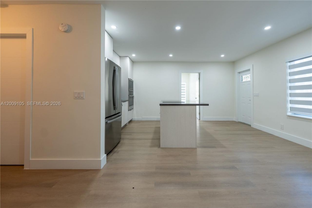 1615 NE 9th St , Fort Lauderdale, FL 33304 Photo