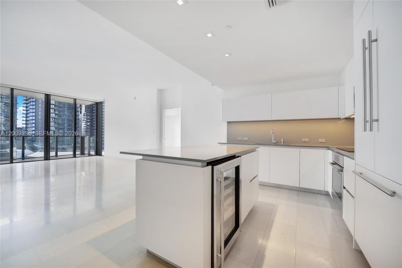 88 SW 7th St , Unit 1009, Miami, FL 33130 Photo