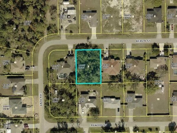 5217 Beauty St. , Lehigh Acres, FL 33971