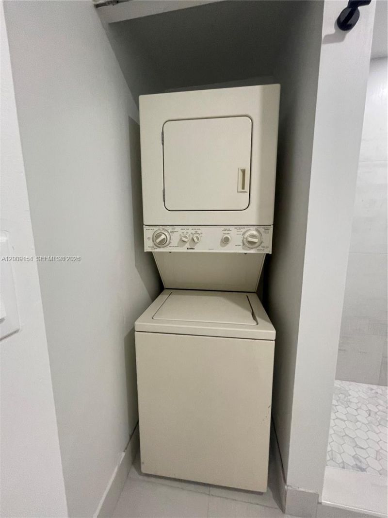 10016 Winding Lake Rd , Unit 202, Sunrise, FL 33351 Photo