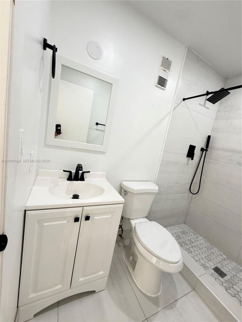 10016 Winding Lake Rd, Unit 202, Sunrise, FL 33351 Photo