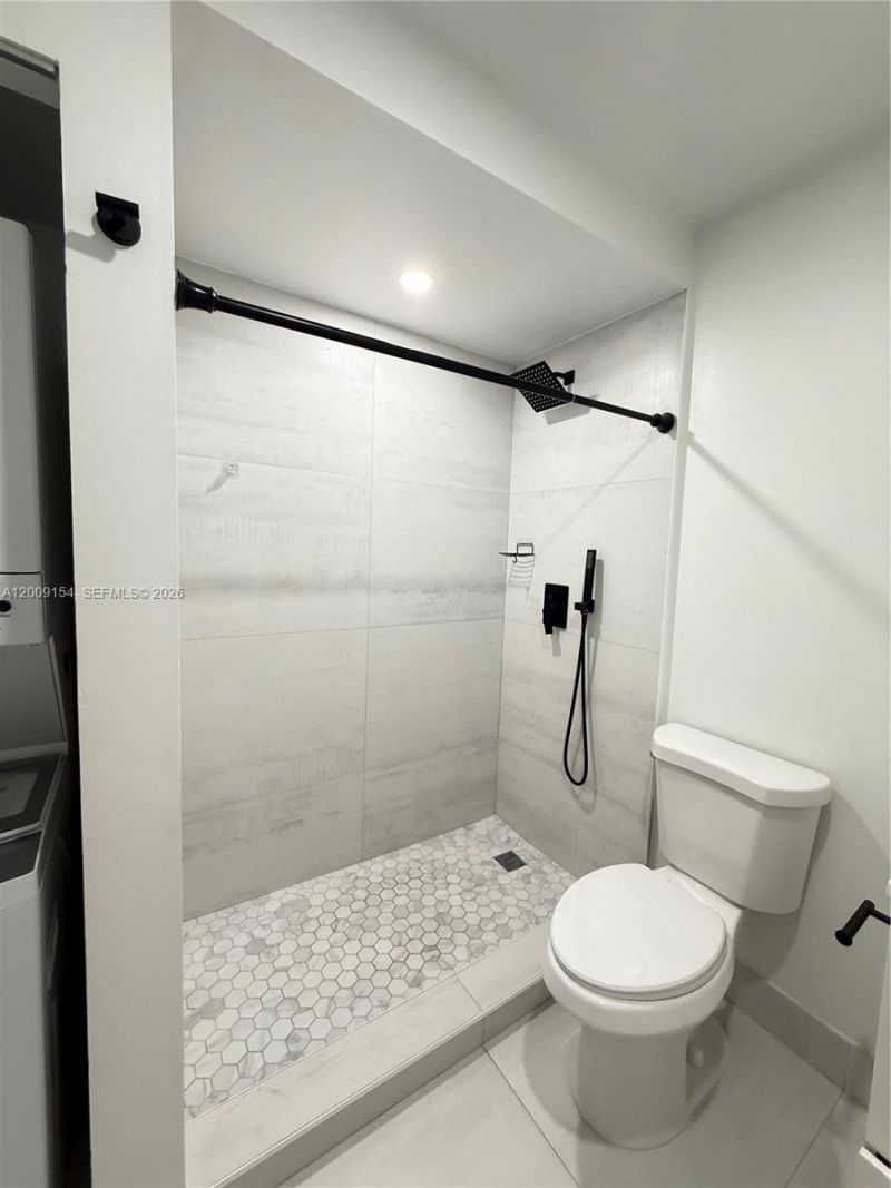 10016 Winding Lake Rd, Unit 202, Sunrise, FL 33351 Photo