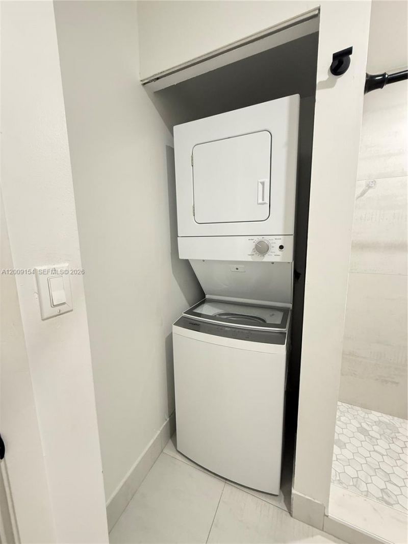 10016 Winding Lake Rd, Unit 202, Sunrise, FL 33351 Photo
