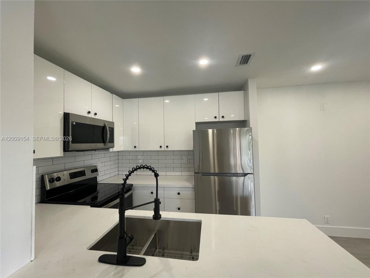 10016 Winding Lake Rd, Unit 202, Sunrise, FL 33351 Photo