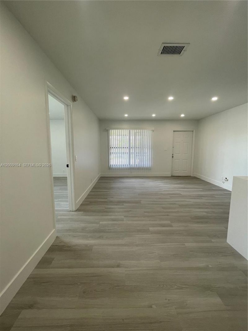 10016 Winding Lake Rd , Unit 202, Sunrise, FL 33351 Photo