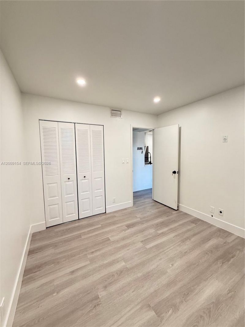10016 Winding Lake Rd, Unit 202, Sunrise, FL 33351 Photo