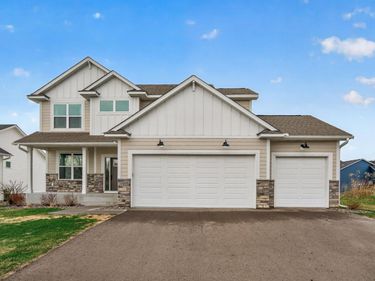 9985 14th Circle NE, Saint Michael, MN 55376