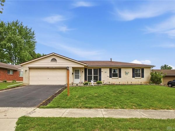 4799 Scothills Drive, Englewood, OH 45322