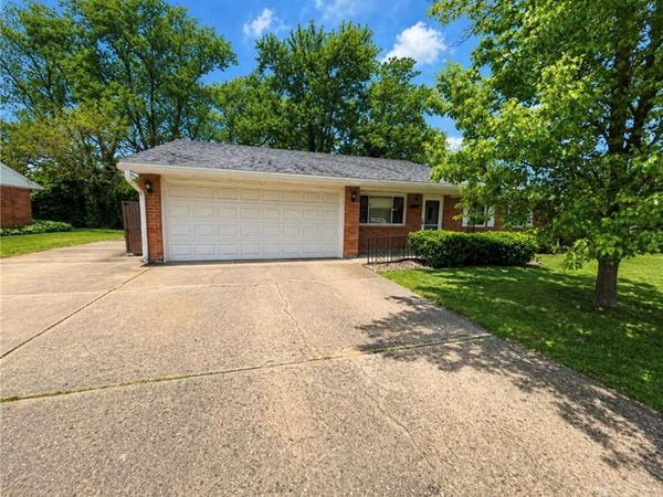 2530 Eckley Blvd, Miamisburg, OH 45449