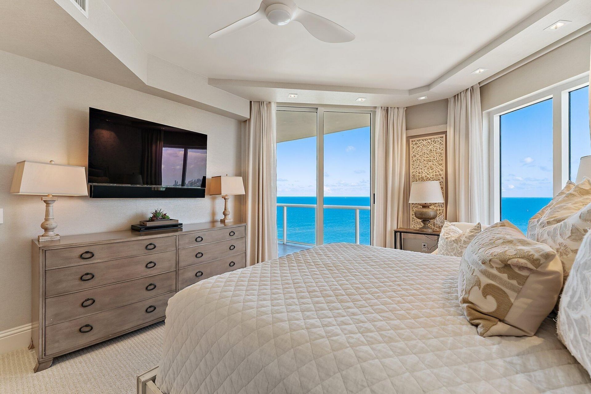 2700 N Ocean Drive, Unit 2304b, Singer Island, FL 33404 Photo