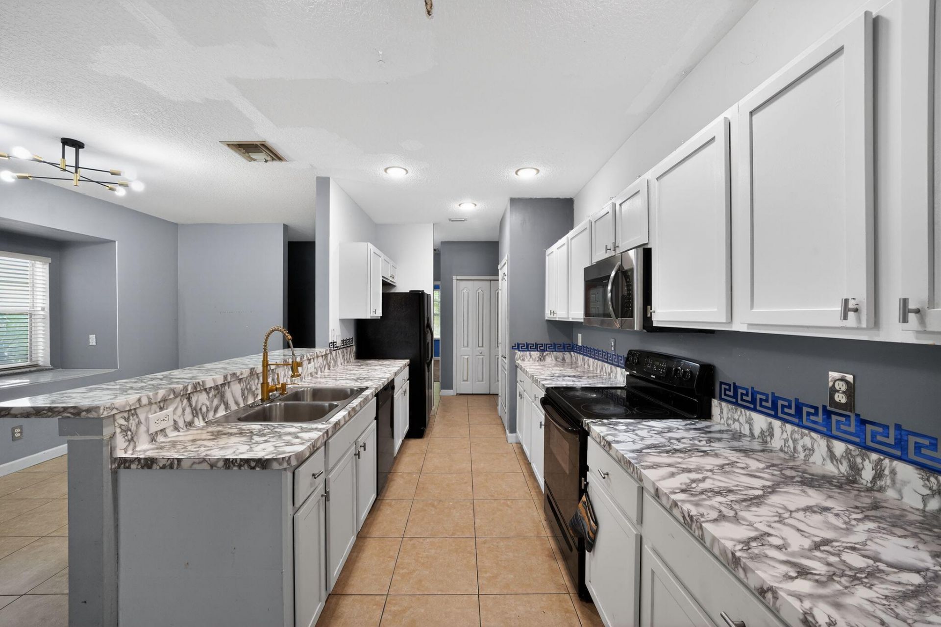 2535 Creekside Drive, Fort Pierce, FL 34981 Photo