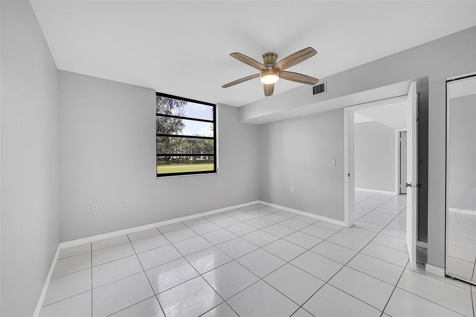 1713 Whitehall Drive, Unit 103, Davie, FL 33324 Photo