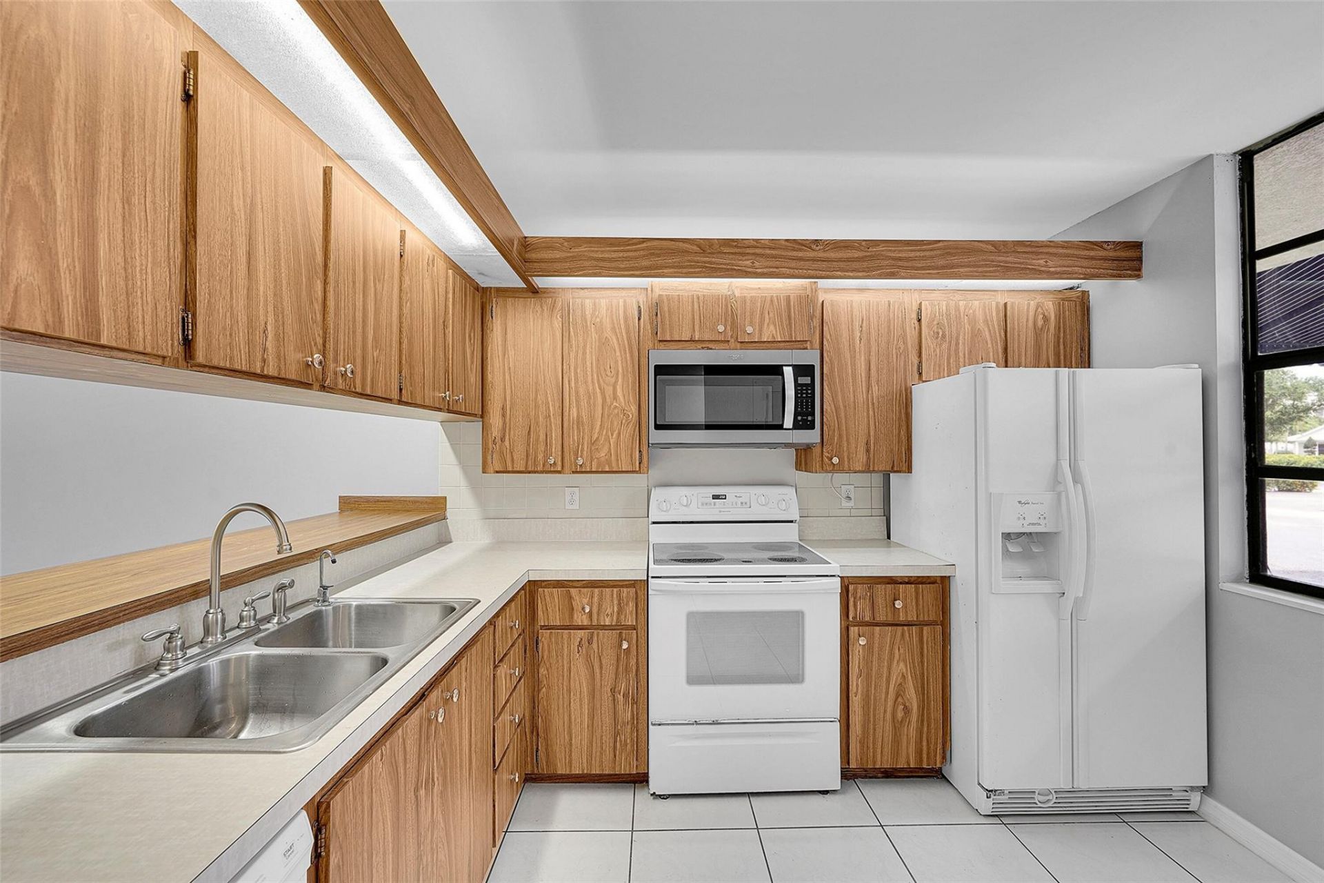 1713 Whitehall Drive, Unit 103, Davie, FL 33324 Photo