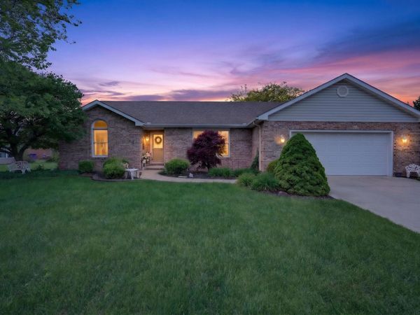 3277 ALMQUIST Lane, Kokomo, IN 46902