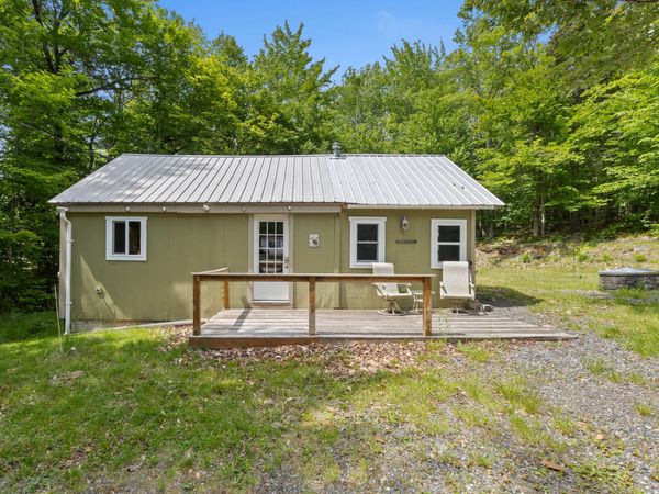 10 Carpenter Place, Greenville, ME 04441