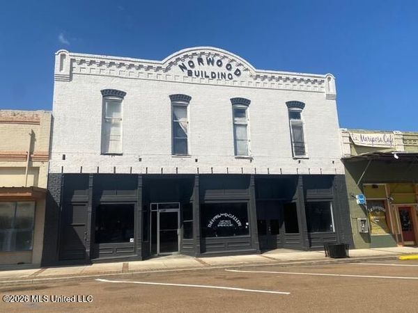 143 W Railroad Avenue, Magnolia, MS 39652
