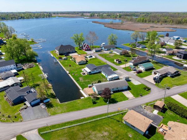 21 EMS C19 Lane, Warsaw, IN 46582