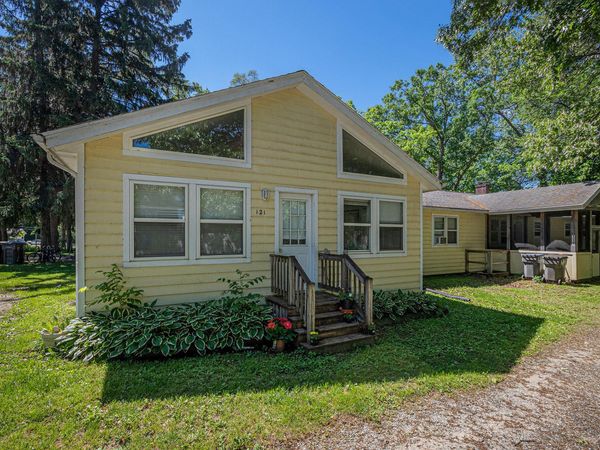 121 E Michigan Street, New Buffalo, MI 49117