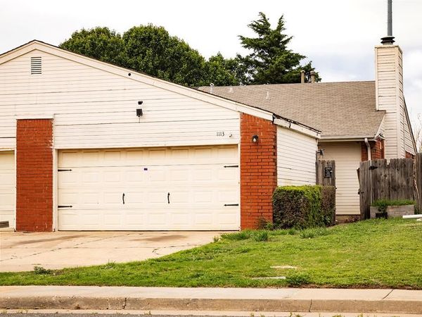 1113 Swan Lake Road, Edmond, OK 73003
