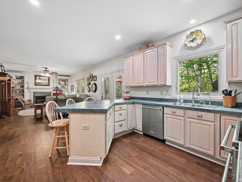 6879 Crown Pointe Drive, Liberty Township, OH 45011 Photo 15