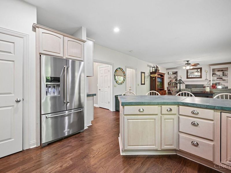 6879 Crown Pointe Drive, Liberty Township, OH 45011 Photo 16