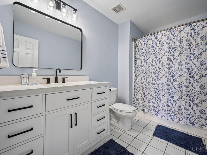 6879 Crown Pointe Drive, Liberty Township, OH 45011 Photo 31