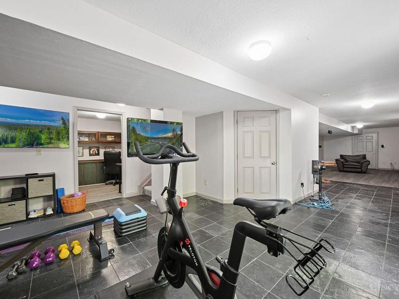 6879 Crown Pointe Drive, Liberty Township, OH 45011 Photo 37