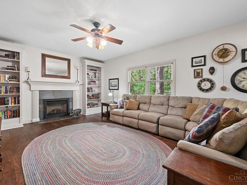 6879 Crown Pointe Drive, Liberty Township, OH 45011 Photo 5