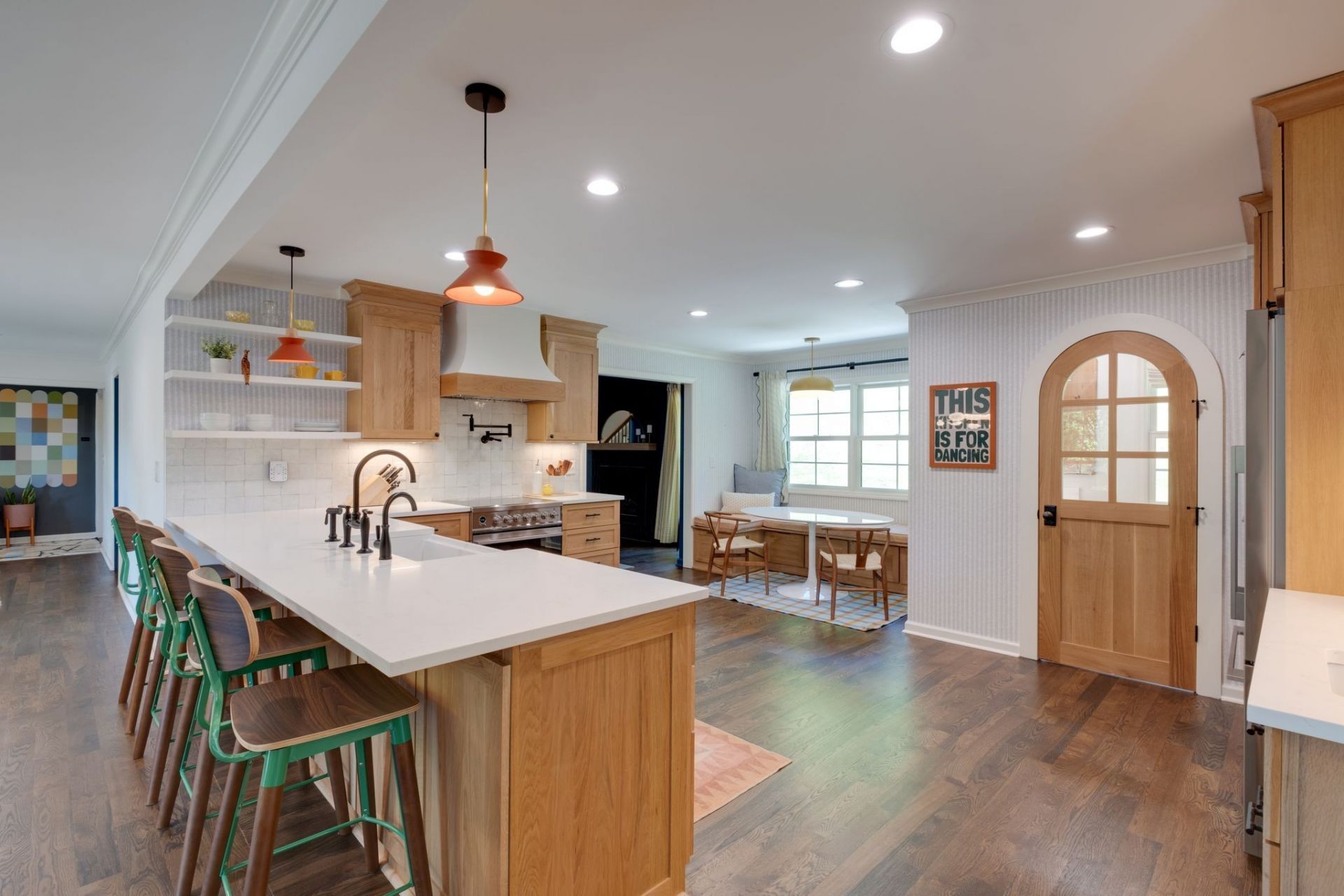 860 Lakemont Dr, Nashville, TN 37220 Main Photo