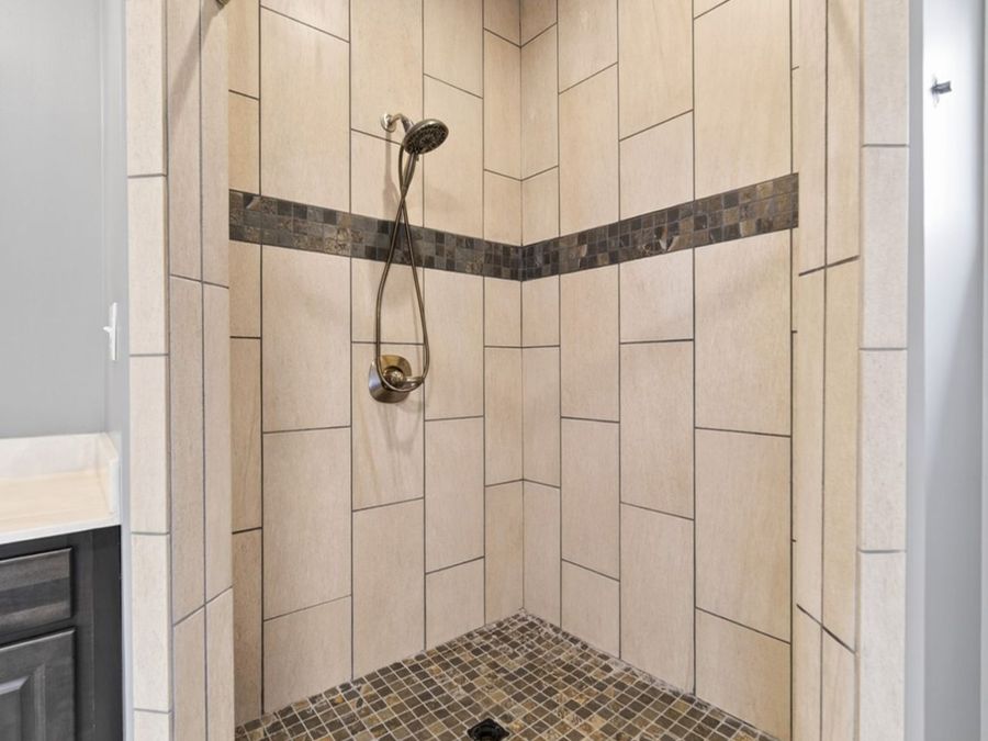 Property Image 93